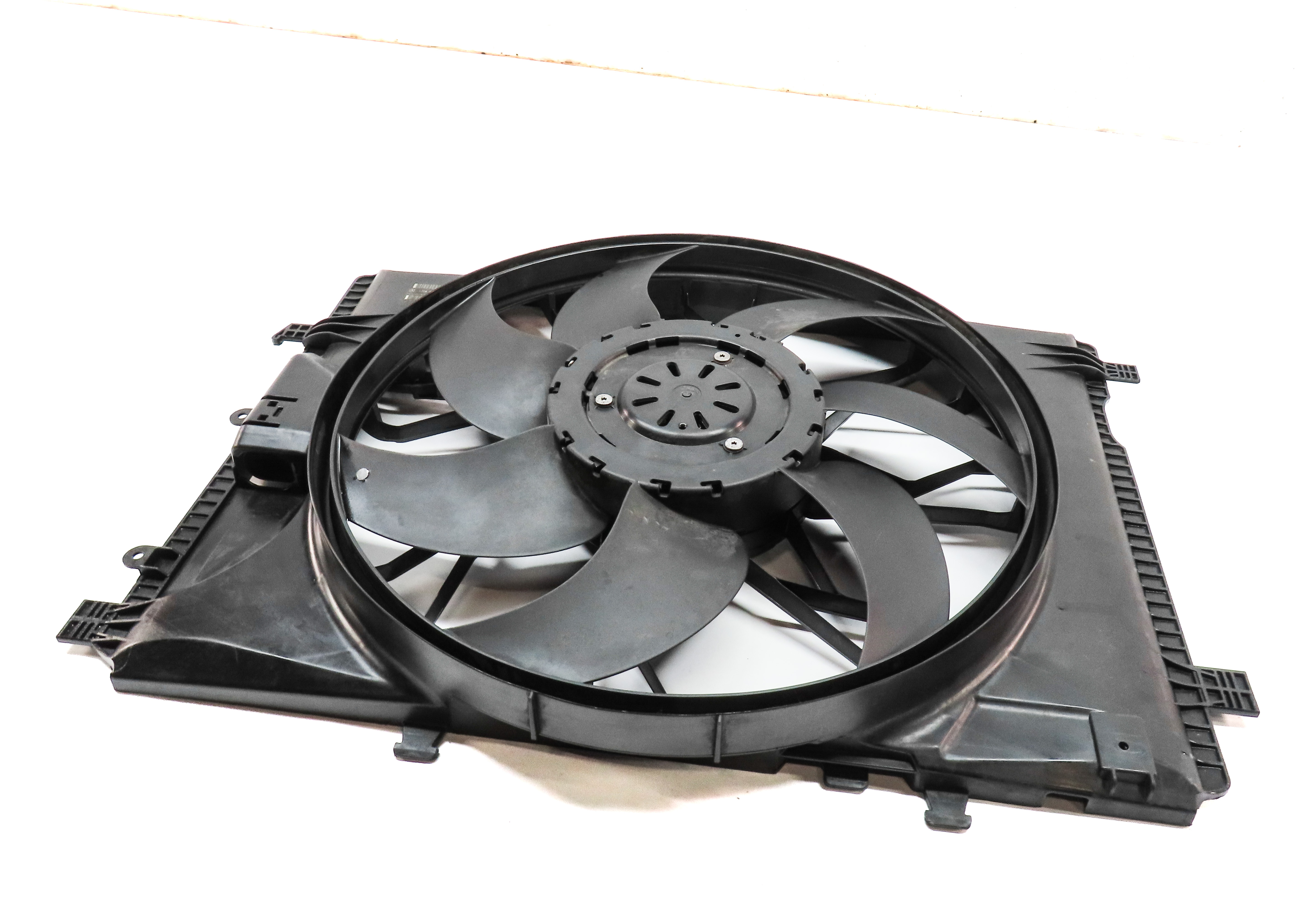 2008-2017 B C E CLA CLS GLK SLK (W207 W204 X204 W212) RADIATOR COOLING FAN MOTOR — exact item pictured